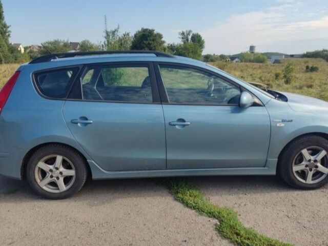 Синій Хендай i30, об'ємом двигуна 1.6 л та пробігом 222 тис. км за 6200 $, фото 5 на Automoto.ua