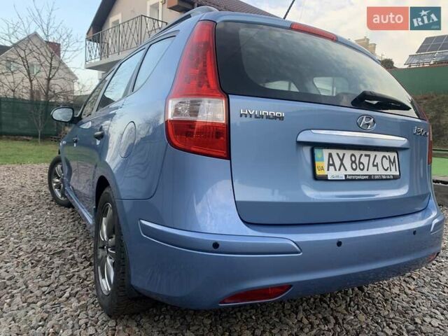 Синий Хендай i30, объемом двигателя 1.59 л и пробегом 65 тыс. км за 7200 $, фото 4 на Automoto.ua