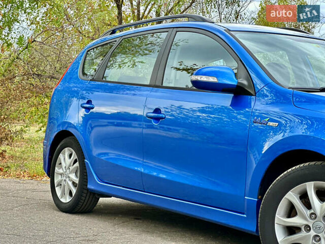 Синий Хендай i30, объемом двигателя 1.6 л и пробегом 209 тыс. км за 6900 $, фото 16 на Automoto.ua