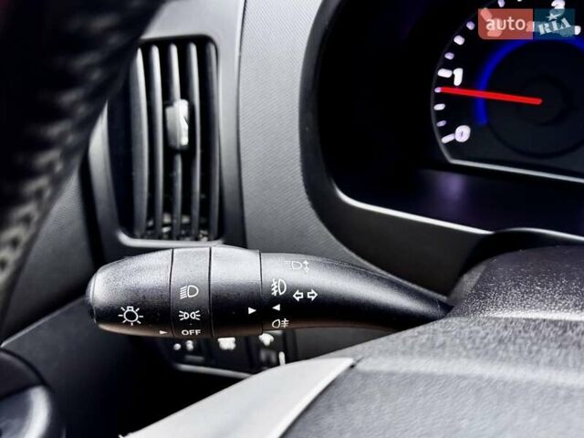 Синій Хендай i30, об'ємом двигуна 1.6 л та пробігом 216 тис. км за 7599 $, фото 31 на Automoto.ua