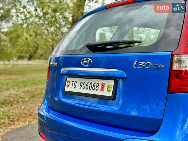 Синий Хендай i30, объемом двигателя 1.6 л и пробегом 209 тыс. км за 6900 $, фото 20 на Automoto.ua
