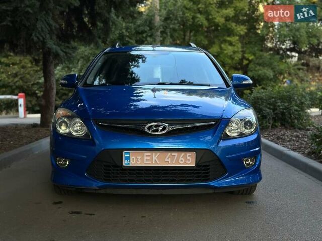 Синий Хендай i30, объемом двигателя 1.6 л и пробегом 208 тыс. км за 7699 $, фото 2 на Automoto.ua
