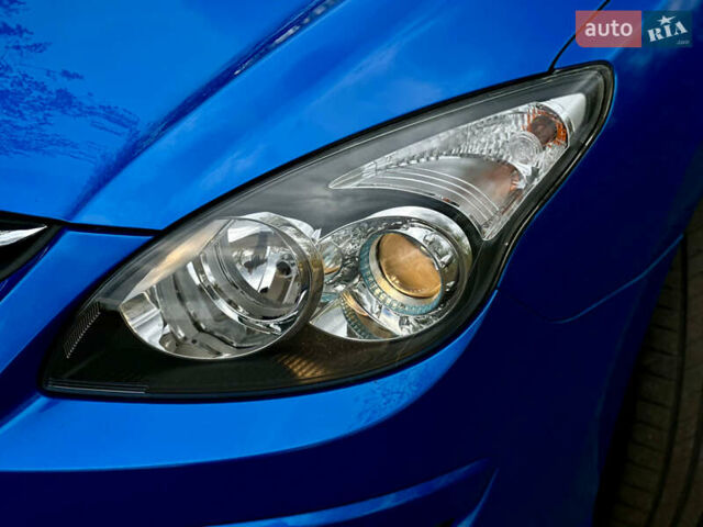 Синий Хендай i30, объемом двигателя 1.6 л и пробегом 209 тыс. км за 6900 $, фото 17 на Automoto.ua