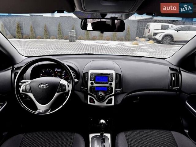 Синій Хендай i30, об'ємом двигуна 1.6 л та пробігом 216 тис. км за 7599 $, фото 23 на Automoto.ua