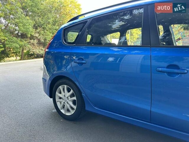 Синий Хендай i30, объемом двигателя 1.6 л и пробегом 208 тыс. км за 7699 $, фото 10 на Automoto.ua