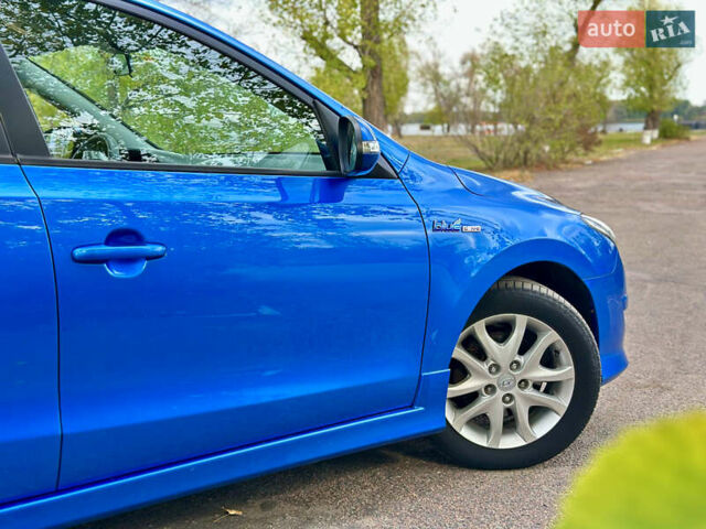 Синий Хендай i30, объемом двигателя 1.6 л и пробегом 209 тыс. км за 6900 $, фото 18 на Automoto.ua