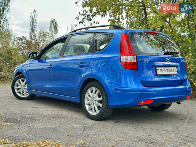 Синий Хендай i30, объемом двигателя 1.6 л и пробегом 209 тыс. км за 6900 $, фото 9 на Automoto.ua