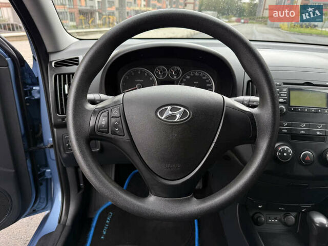 Синий Хендай i30, объемом двигателя 1.6 л и пробегом 180 тыс. км за 8800 $, фото 17 на Automoto.ua
