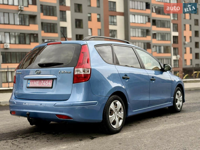 Синий Хендай i30, объемом двигателя 1.6 л и пробегом 180 тыс. км за 8800 $, фото 11 на Automoto.ua