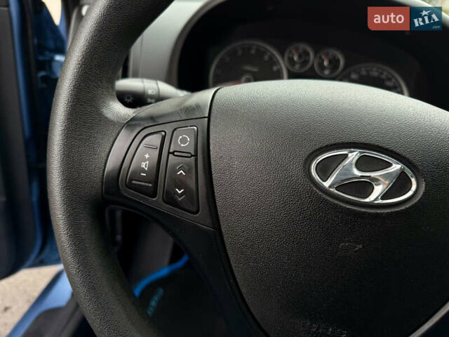 Синий Хендай i30, объемом двигателя 1.6 л и пробегом 180 тыс. км за 8722 $, фото 18 на Automoto.ua