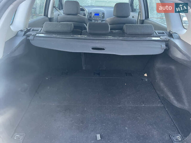 Синий Хендай i30, объемом двигателя 1.6 л и пробегом 220 тыс. км за 6300 $, фото 7 на Automoto.ua