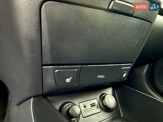 Синий Хендай i30, объемом двигателя 1.6 л и пробегом 180 тыс. км за 8800 $, фото 22 на Automoto.ua