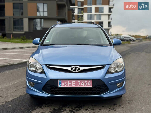 Синий Хендай i30, объемом двигателя 1.6 л и пробегом 180 тыс. км за 8722 $, фото 4 на Automoto.ua