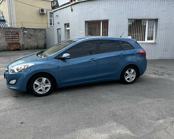 Синий Хендай i30, объемом двигателя 1.6 л и пробегом 228 тыс. км за 8300 $, фото 19 на Automoto.ua