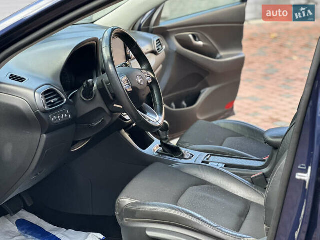Синий Хендай i30, объемом двигателя 1.4 л и пробегом 205 тыс. км за 10950 $, фото 125 на Automoto.ua