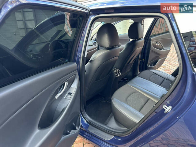 Синий Хендай i30, объемом двигателя 1.4 л и пробегом 205 тыс. км за 10950 $, фото 154 на Automoto.ua