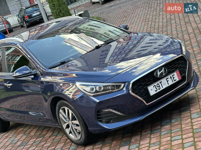 Синий Хендай i30, объемом двигателя 1.4 л и пробегом 205 тыс. км за 10950 $, фото 31 на Automoto.ua