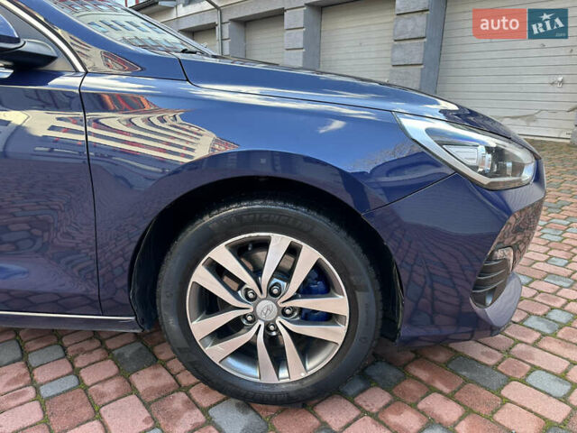Синий Хендай i30, объемом двигателя 1.4 л и пробегом 205 тыс. км за 10950 $, фото 61 на Automoto.ua