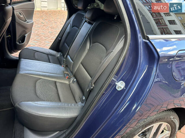 Синий Хендай i30, объемом двигателя 1.4 л и пробегом 205 тыс. км за 10950 $, фото 156 на Automoto.ua