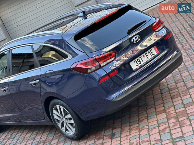Синий Хендай i30, объемом двигателя 1.4 л и пробегом 205 тыс. км за 10950 $, фото 43 на Automoto.ua