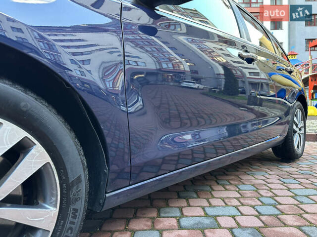 Синий Хендай i30, объемом двигателя 1.4 л и пробегом 205 тыс. км за 10950 $, фото 45 на Automoto.ua