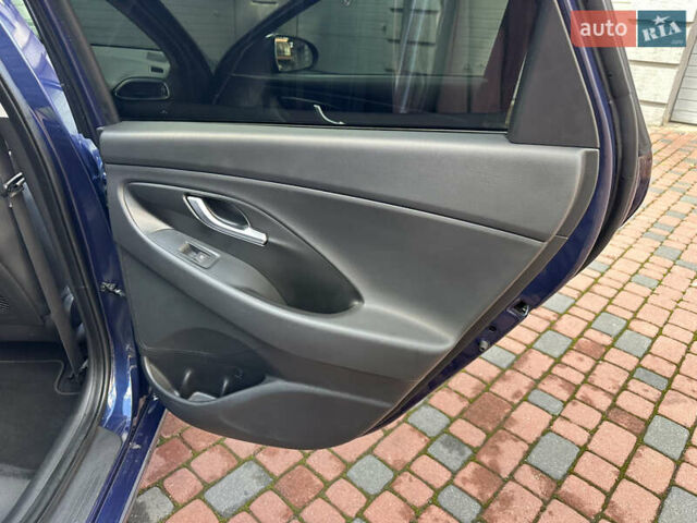 Синий Хендай i30, объемом двигателя 1.4 л и пробегом 205 тыс. км за 10950 $, фото 171 на Automoto.ua