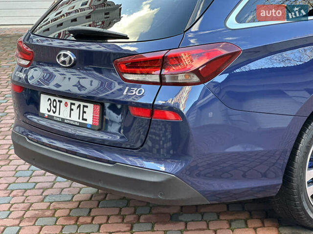 Синий Хендай i30, объемом двигателя 1.4 л и пробегом 205 тыс. км за 10950 $, фото 36 на Automoto.ua