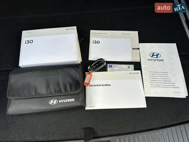 Синий Хендай i30, объемом двигателя 1.4 л и пробегом 205 тыс. км за 10950 $, фото 191 на Automoto.ua