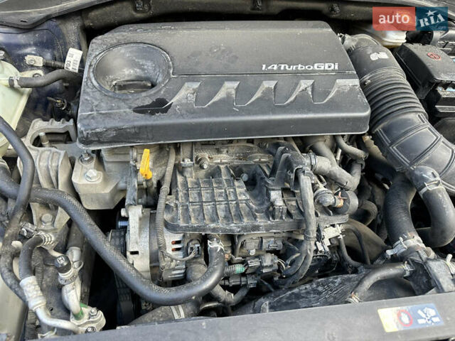 Синий Хендай i30, объемом двигателя 1.4 л и пробегом 205 тыс. км за 10950 $, фото 190 на Automoto.ua