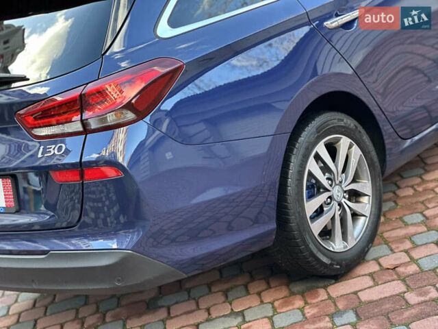 Синий Хендай i30, объемом двигателя 1.4 л и пробегом 205 тыс. км за 10950 $, фото 35 на Automoto.ua
