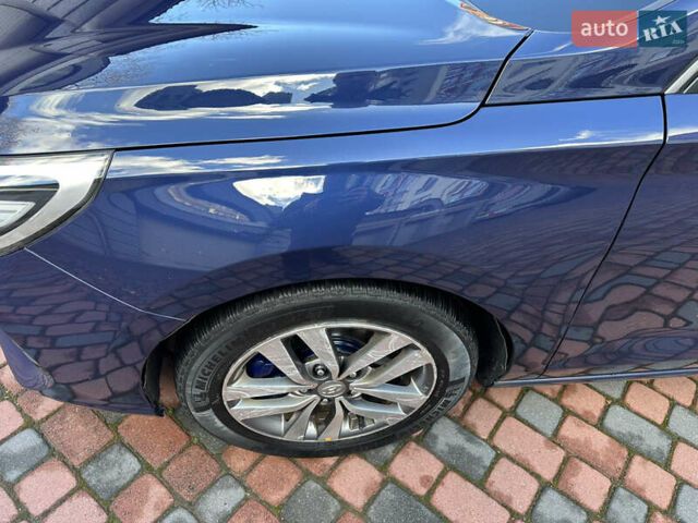 Синий Хендай i30, объемом двигателя 1.4 л и пробегом 205 тыс. км за 10950 $, фото 82 на Automoto.ua