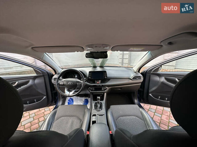 Синий Хендай i30, объемом двигателя 1.4 л и пробегом 205 тыс. км за 10950 $, фото 135 на Automoto.ua