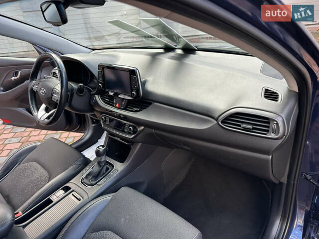 Синий Хендай i30, объемом двигателя 1.4 л и пробегом 205 тыс. км за 10950 $, фото 139 на Automoto.ua