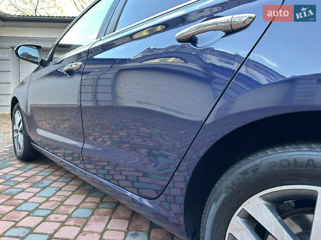 Синий Хендай i30, объемом двигателя 1.4 л и пробегом 205 тыс. км за 10950 $, фото 46 на Automoto.ua