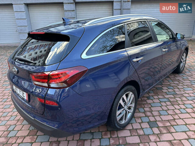 Синий Хендай i30, объемом двигателя 1.4 л и пробегом 205 тыс. км за 10950 $, фото 76 на Automoto.ua