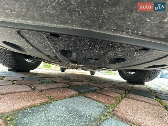 Синий Хендай i30, объемом двигателя 1.4 л и пробегом 205 тыс. км за 10950 $, фото 92 на Automoto.ua