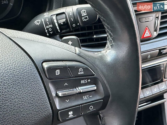 Синий Хендай i30, объемом двигателя 1.4 л и пробегом 205 тыс. км за 10950 $, фото 118 на Automoto.ua