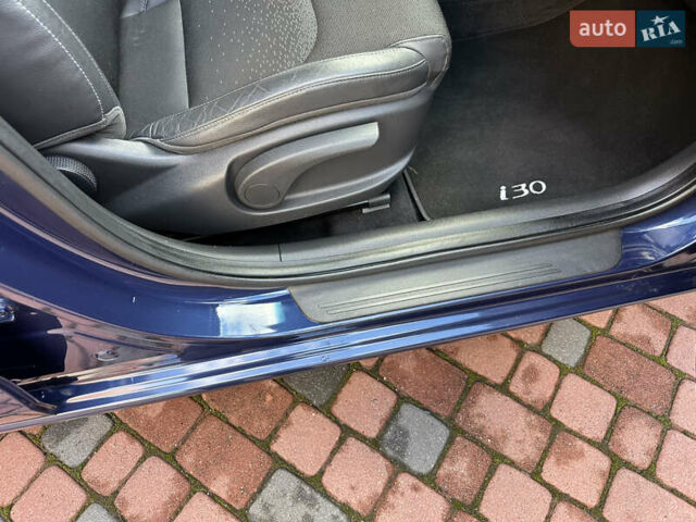 Синий Хендай i30, объемом двигателя 1.4 л и пробегом 205 тыс. км за 10950 $, фото 143 на Automoto.ua
