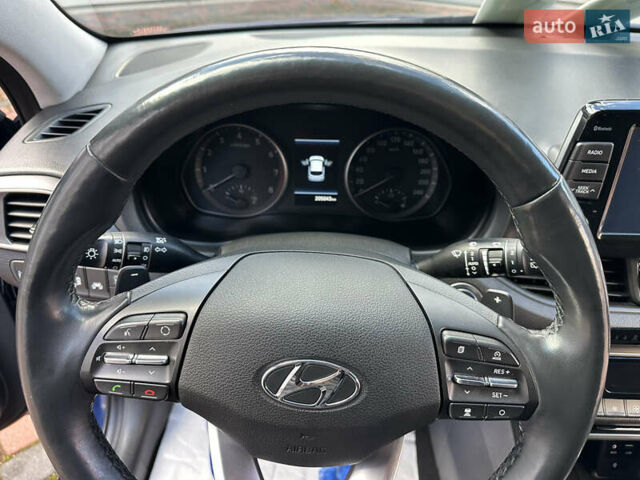 Синий Хендай i30, объемом двигателя 1.4 л и пробегом 205 тыс. км за 10950 $, фото 104 на Automoto.ua