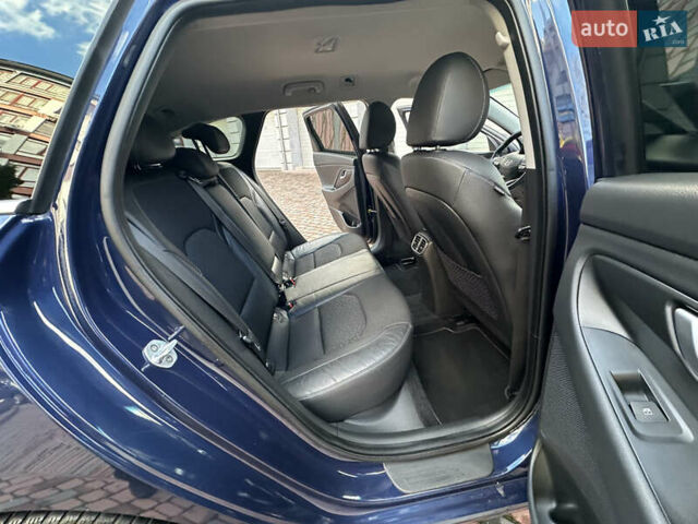 Синий Хендай i30, объемом двигателя 1.4 л и пробегом 205 тыс. км за 10950 $, фото 173 на Automoto.ua