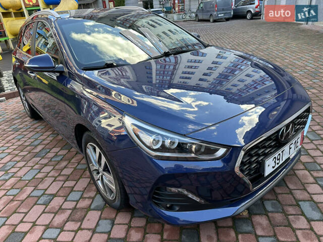 Синий Хендай i30, объемом двигателя 1.4 л и пробегом 205 тыс. км за 10950 $, фото 74 на Automoto.ua