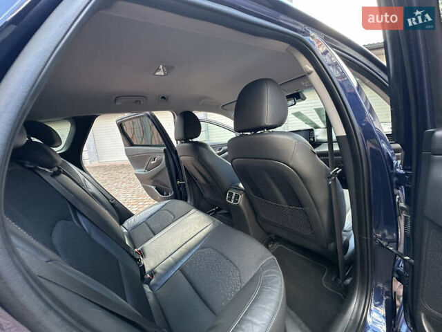 Синий Хендай i30, объемом двигателя 1.4 л и пробегом 205 тыс. км за 10950 $, фото 175 на Automoto.ua