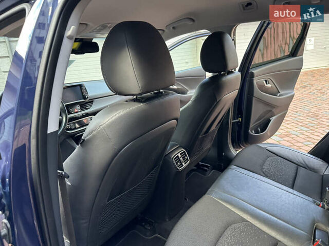 Синий Хендай i30, объемом двигателя 1.4 л и пробегом 205 тыс. км за 10950 $, фото 157 на Automoto.ua