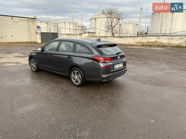 Хендай i30 2021 у Львові на Automoto.ua Синій Хендай i30, об'ємом двигуна 1.6 л та пробігом 117 тис. км за 17699 $, фото 4 на Automoto.ua