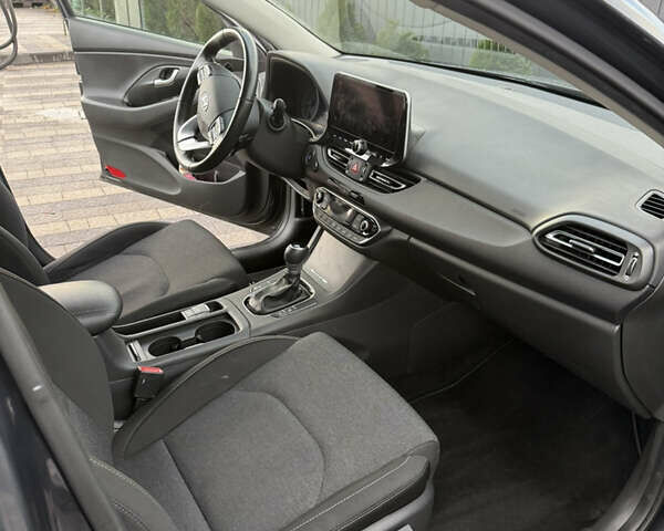 Хендай i30 2021 у Львові на Automoto.ua Синій Хендай i30, об'ємом двигуна 1.6 л та пробігом 117 тис. км за 17699 $, фото 13 на Automoto.ua