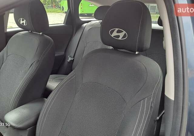 Синий Хендай i30, объемом двигателя 1.5 л и пробегом 58 тыс. км за 14500 $, фото 5 на Automoto.ua