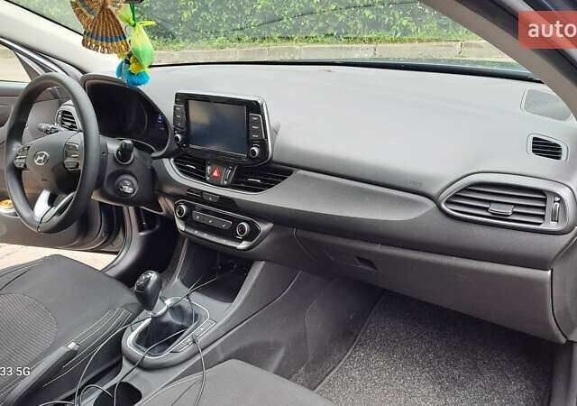 Синий Хендай i30, объемом двигателя 1.5 л и пробегом 58 тыс. км за 14500 $, фото 9 на Automoto.ua