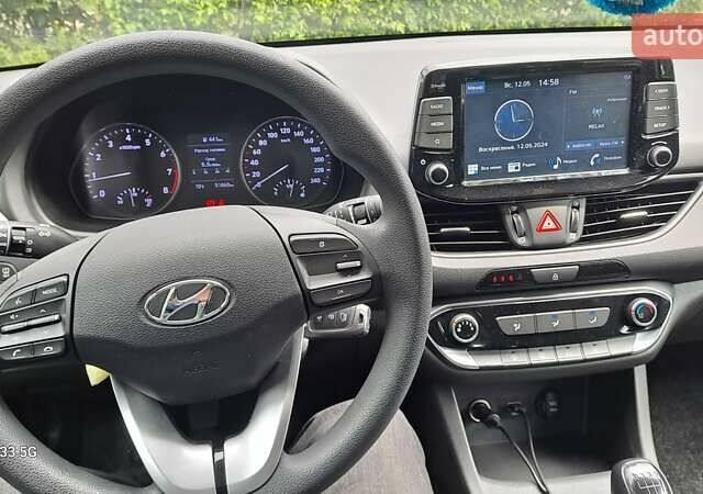 Синий Хендай i30, объемом двигателя 1.5 л и пробегом 58 тыс. км за 14500 $, фото 6 на Automoto.ua