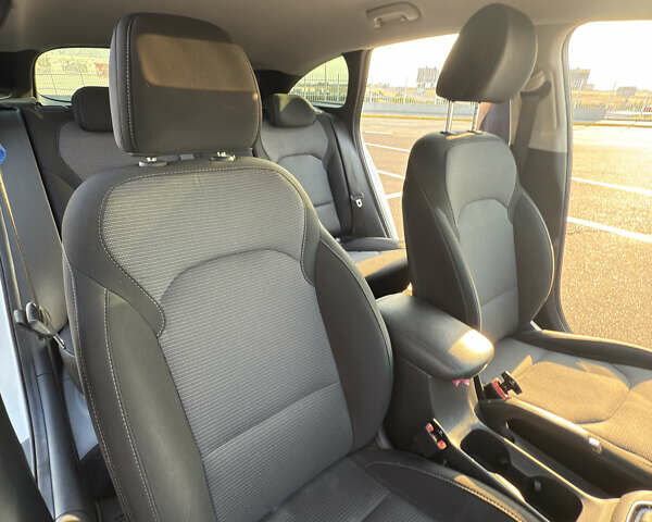 Белый Хендай i30 Wagon, объемом двигателя 1.5 л и пробегом 27 тыс. км за 18000 $, фото 10 на Automoto.ua