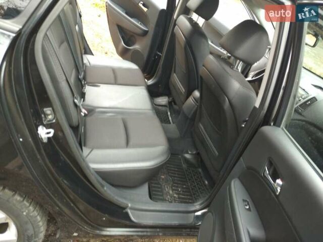 Чорний Хендай i30 Wagon, об'ємом двигуна 2 л та пробігом 176 тис. км за 7800 $, фото 10 на Automoto.ua